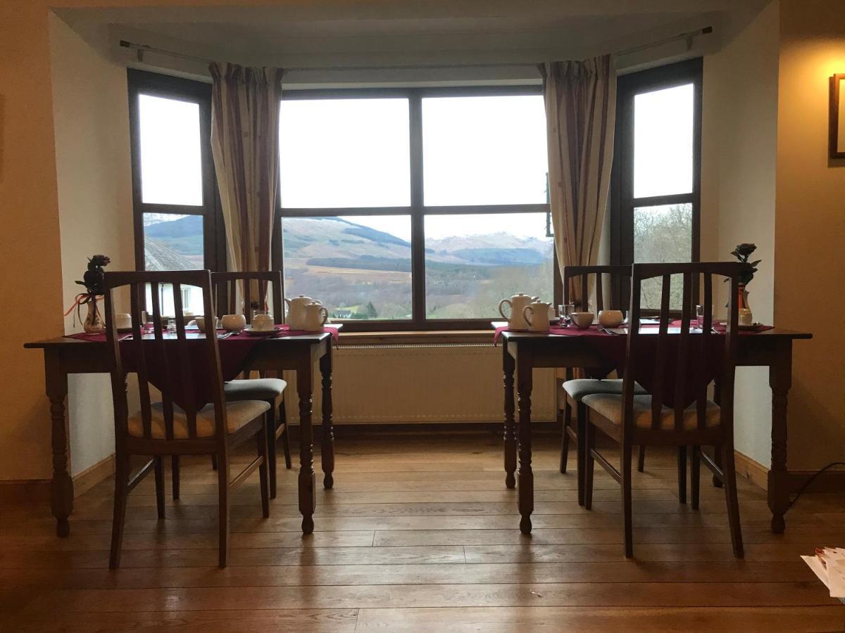 Braeburn B&B Roybridge Buitenkant foto