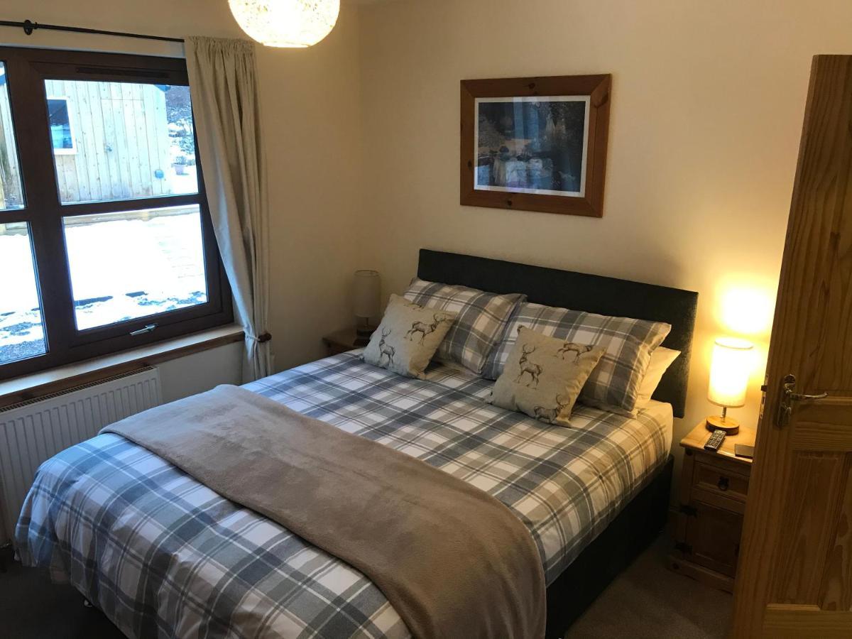 Braeburn B&B Roybridge Buitenkant foto